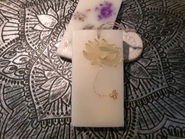 MARQUE PAGE DORE FLEUR DE LOTUS AJOUREE Chaînette Petite Fleur de Lotus