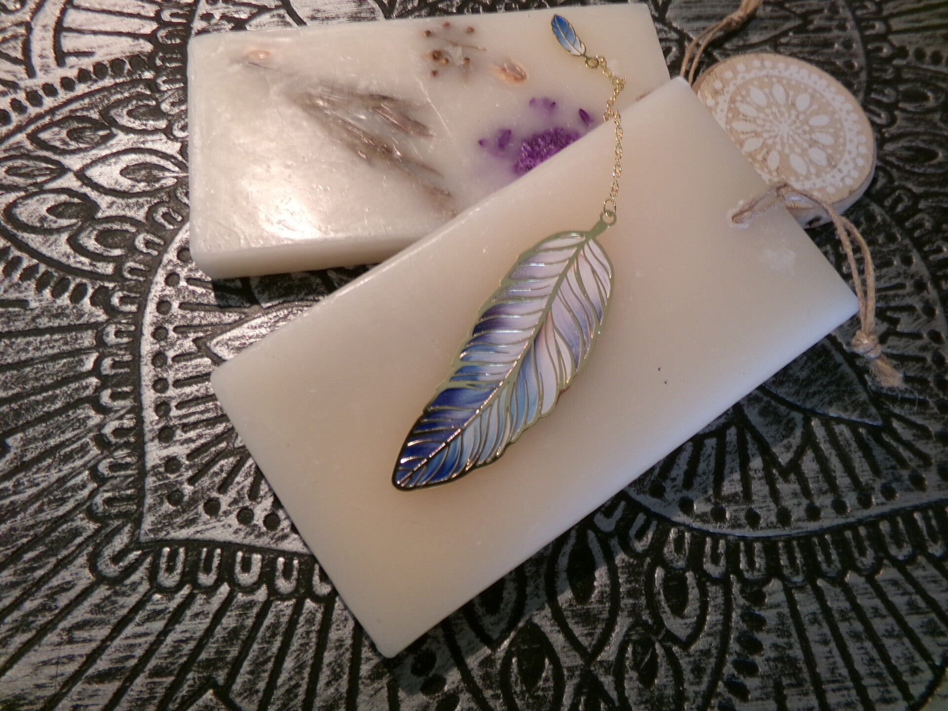 MARQUE PAGE Métal PLUME FINITION OR COULEUR BLEU