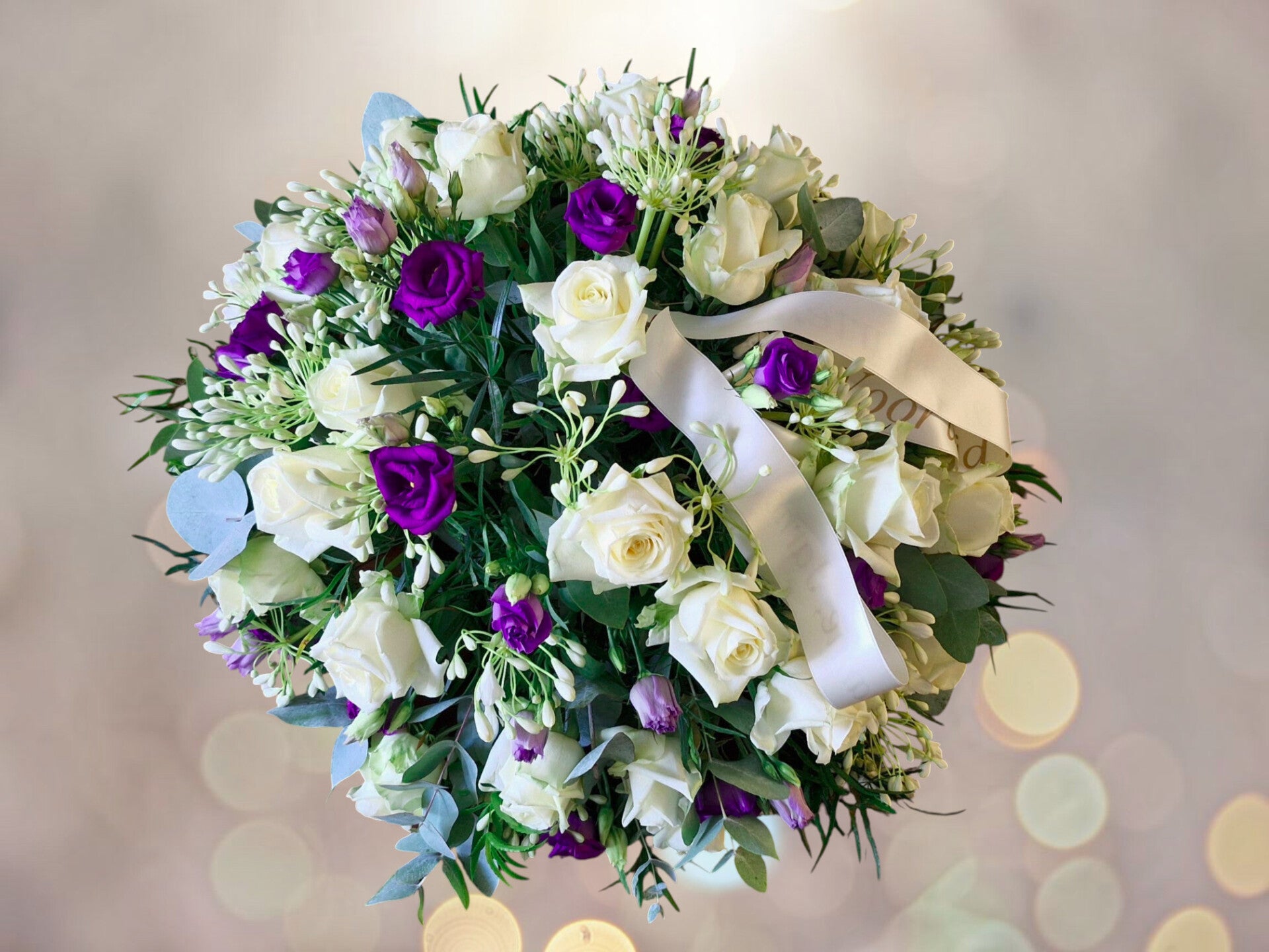 B 008 Elegante Harmonie in Paars en Crème