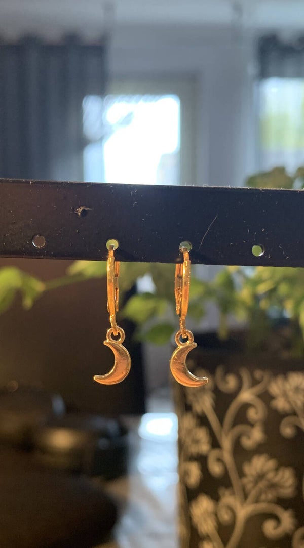 Moon earrings