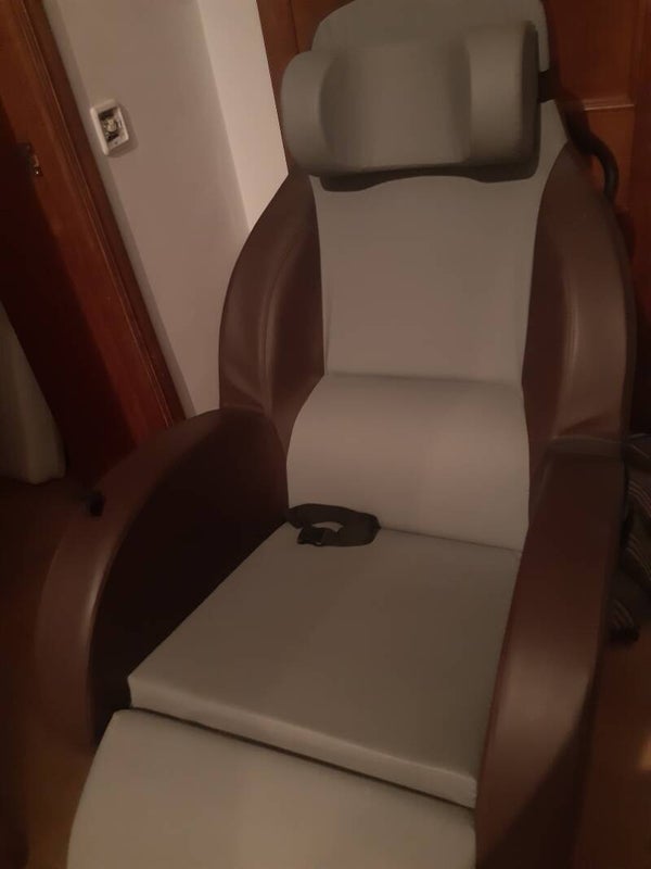 Comfort wheelchair neck support tan and black