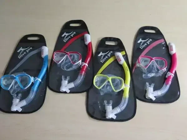 Divepro Kanarie snorkelset