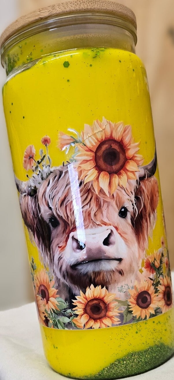 Highland Cow Yellow Paint with Glitter
