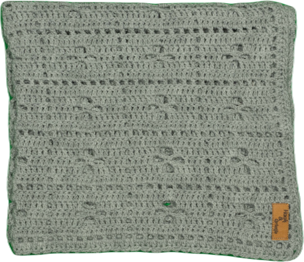 Effen dekentje, lichtgrijs met opengewerkt patroon