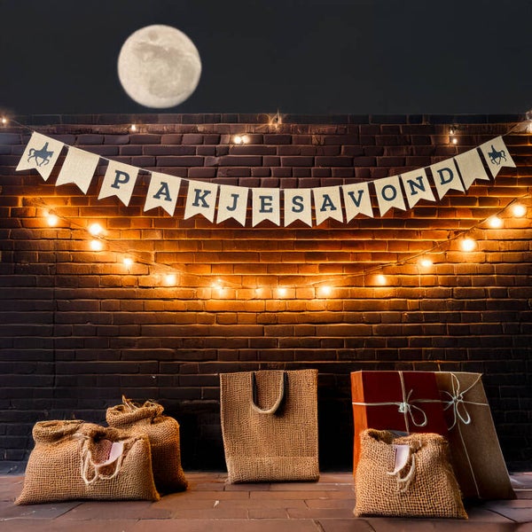 Een jute Sinterklaas vlaggenlijn