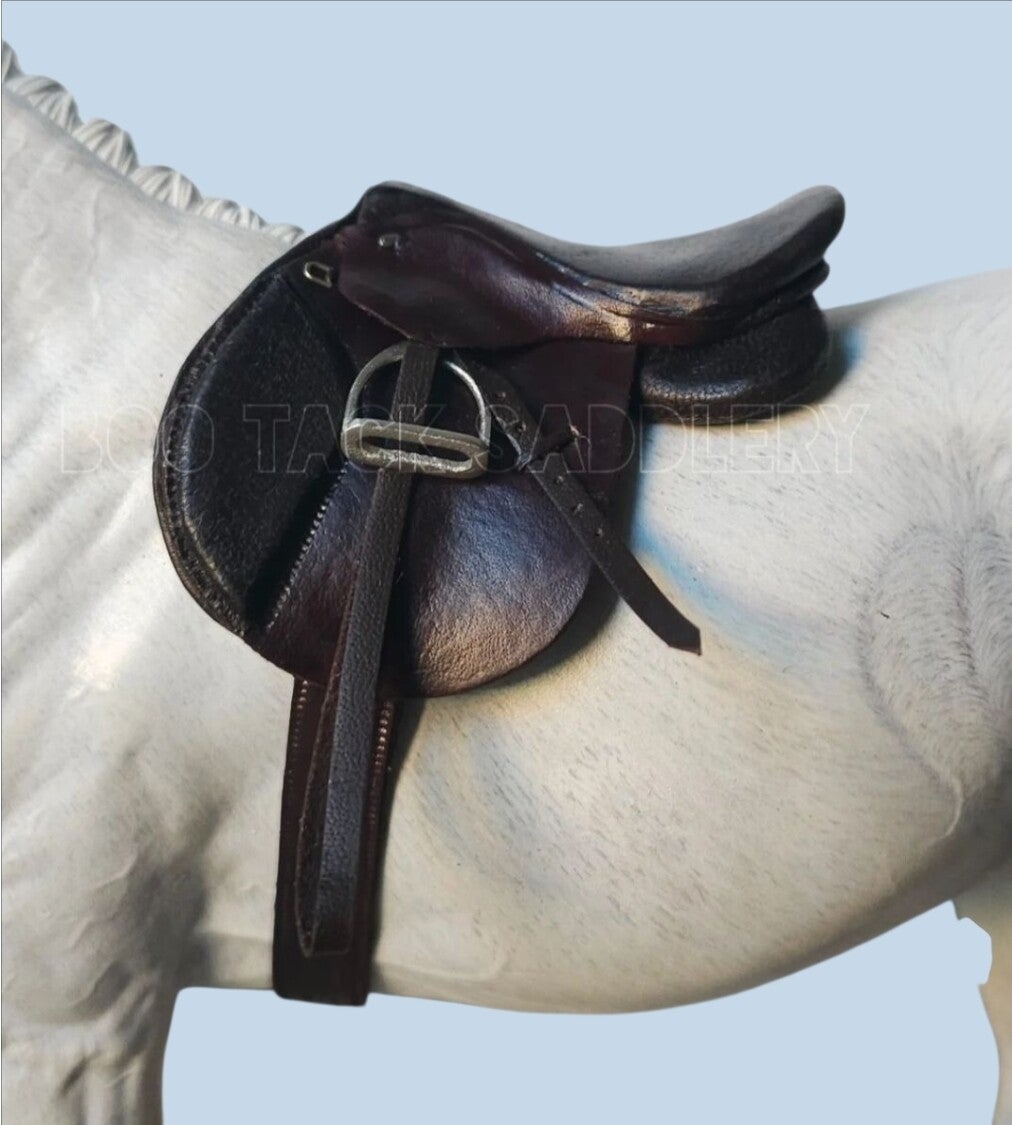 Hunt Seat Saddle - Deluxe