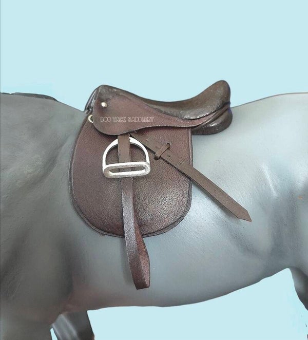 Show Saddle - Deluxe