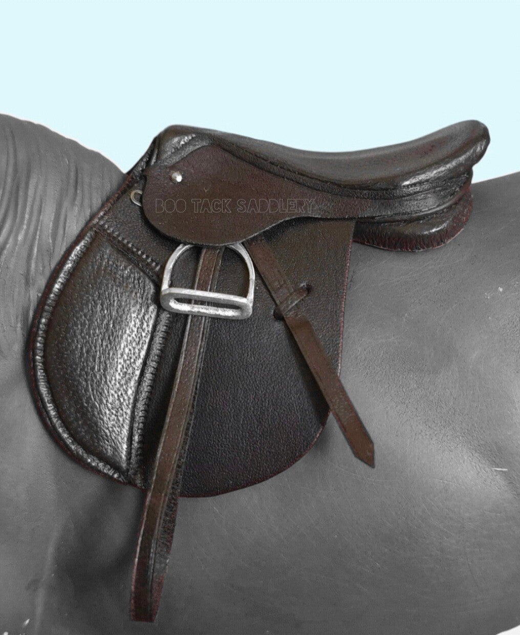 Hunt Seat Saddle - Standard