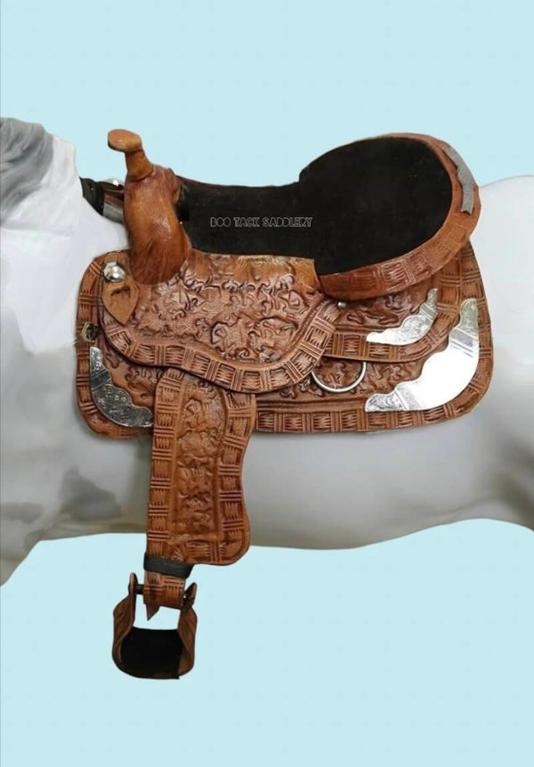 Western Show Saddle - Deluxe
