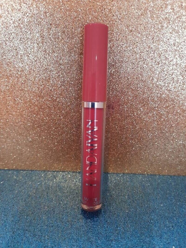 Matte liquid Lipcolour