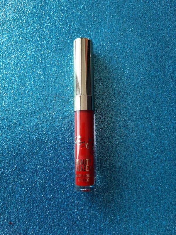 Matte liquid Lipcolour