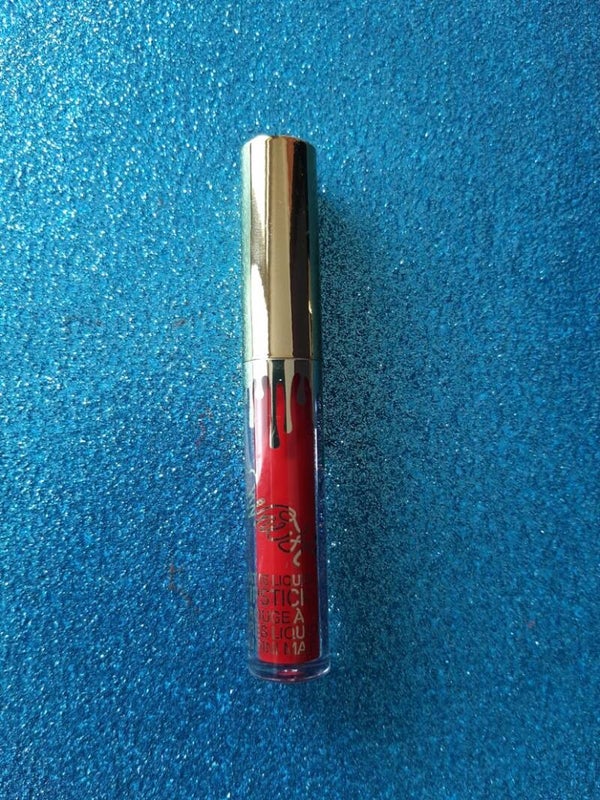 Matte liquid Lipcolour