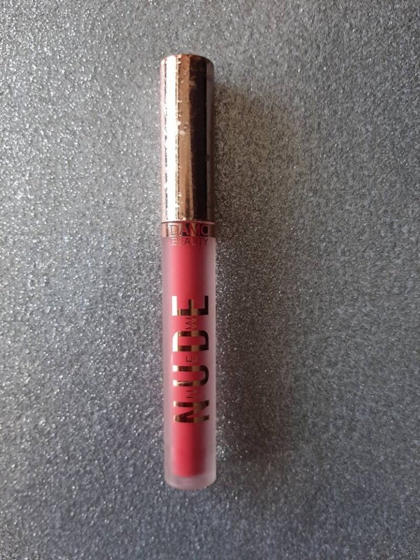 Matte liquid Lipcolour