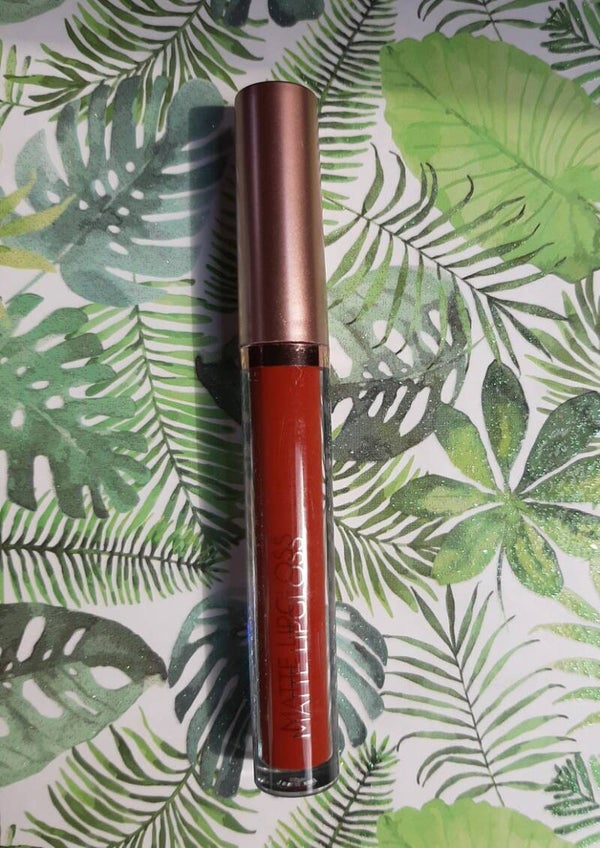 Matte liquid Lipcolour