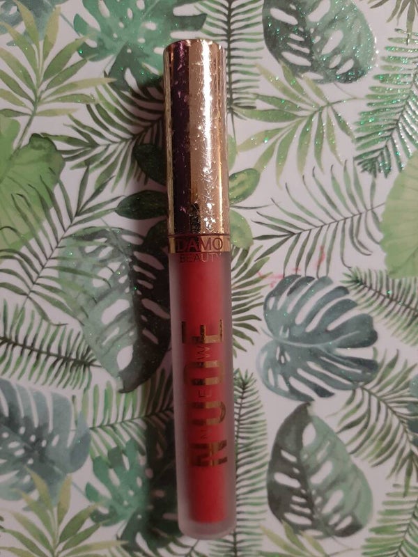 Matte liquid Lipcolour