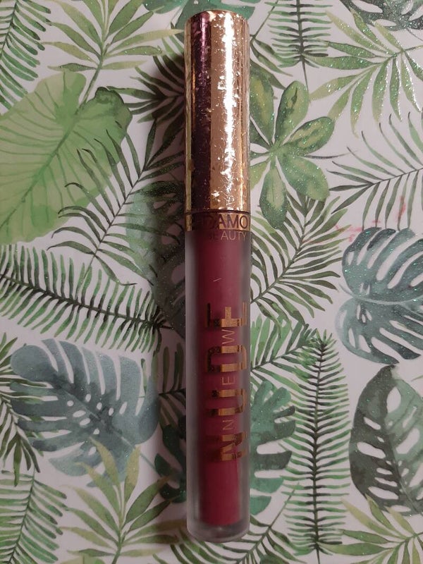 Matte liquid Lipcolour