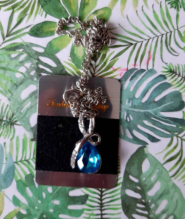 Sparkling Drop Necklace