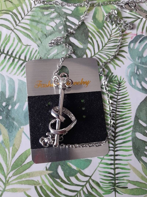 New key necklace