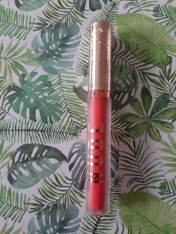 Matte liquid Lipcolour