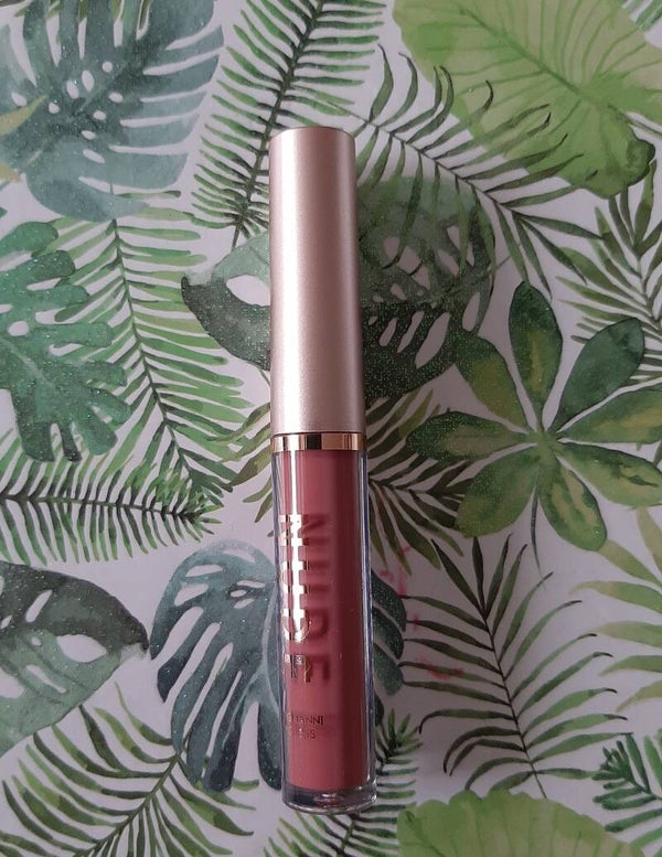 Matte liquid Lipcolour