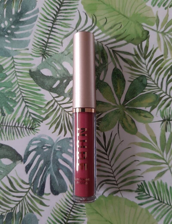 Matte liquid Lipcolour