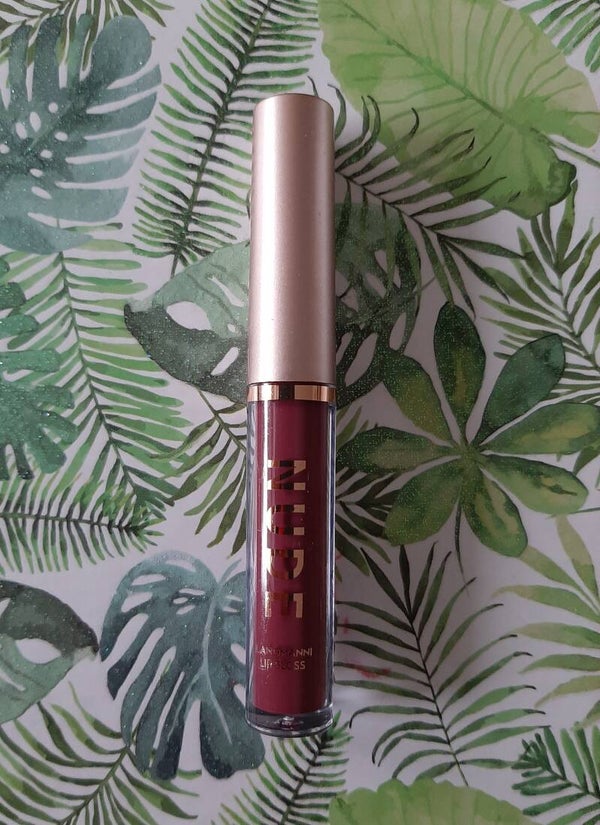 Matte liquid Lipcolour