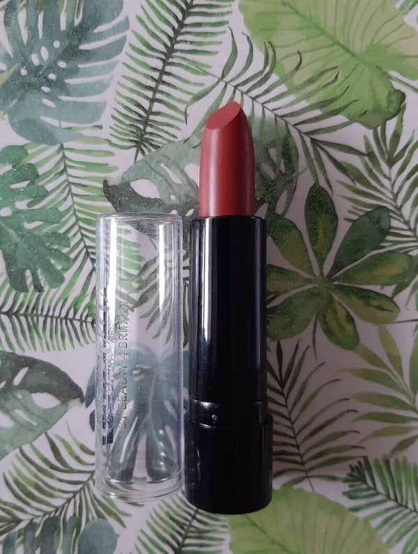 New Lipstick, Shade 17