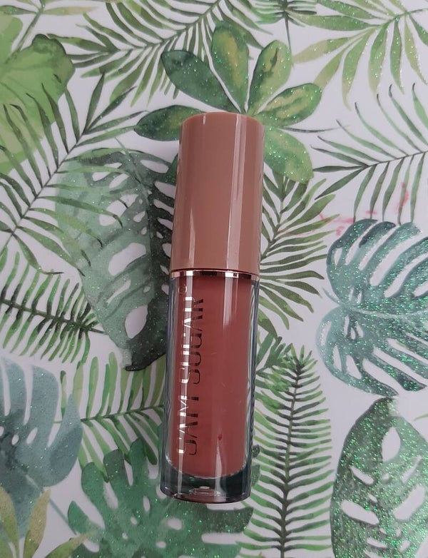 Matte liquid Lipcolour
