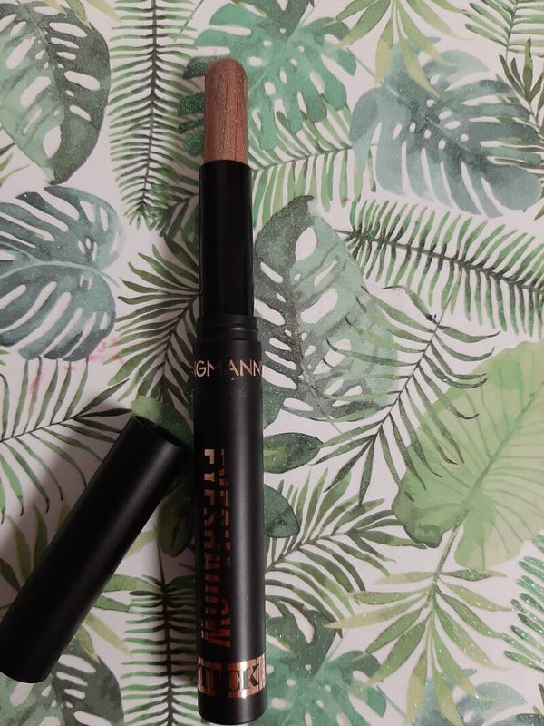 Eyeshadow Stick