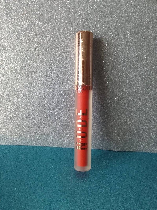 Matte liquid Lipcolour