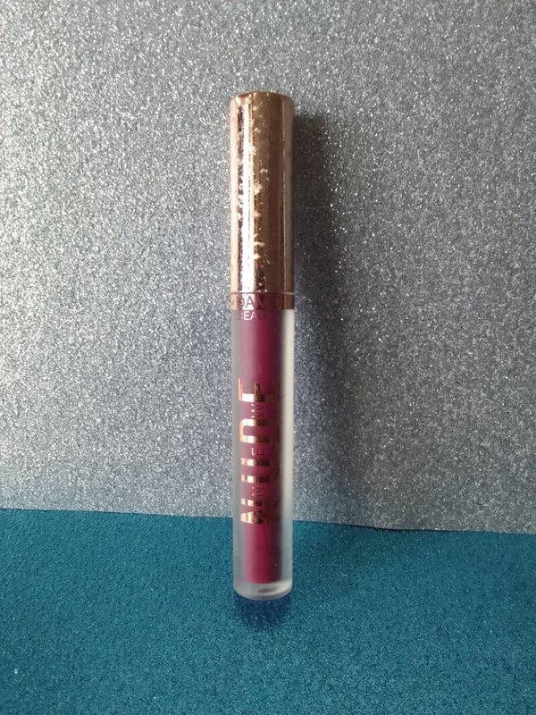 Matte liquid Lipcolour