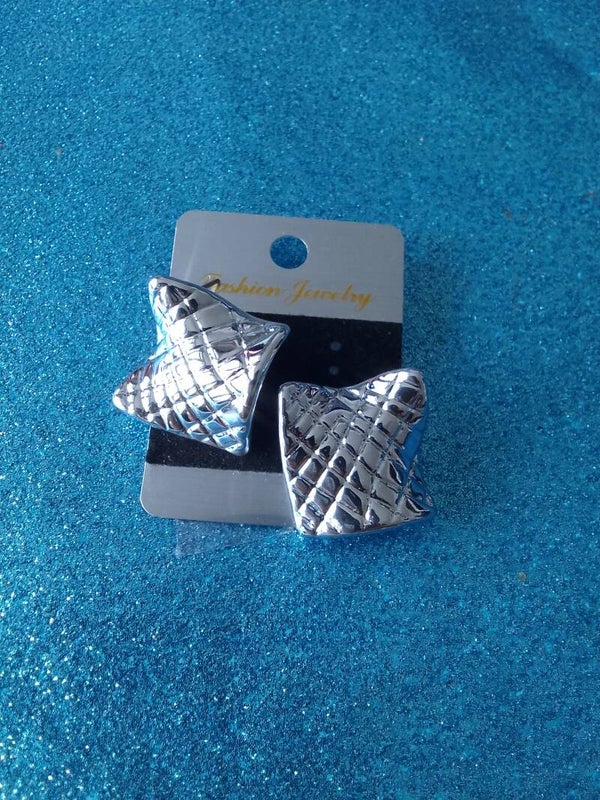 New fashion earrings(select*)