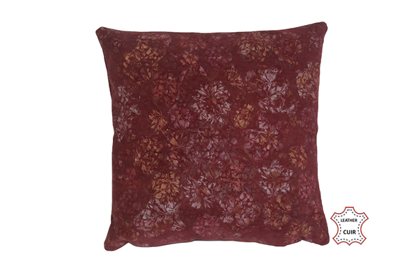 Coussin en cuir suède bordeaux imprimé fleurs