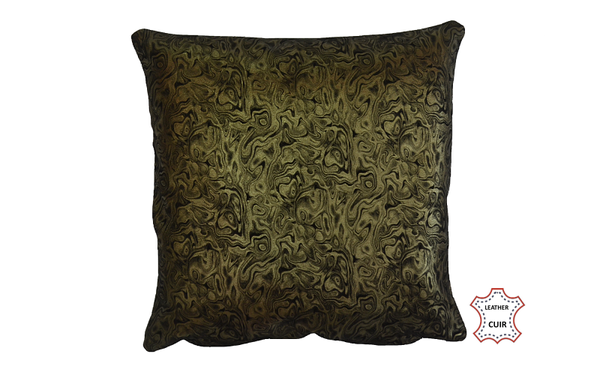 Coussin en cuir noir aux motifs vert métallisé
