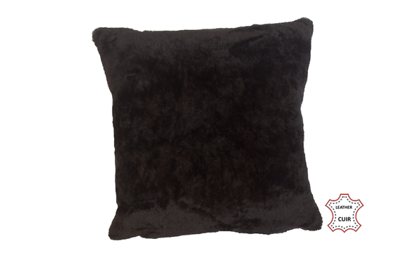 Coussin en peau d'agneau lainé noir