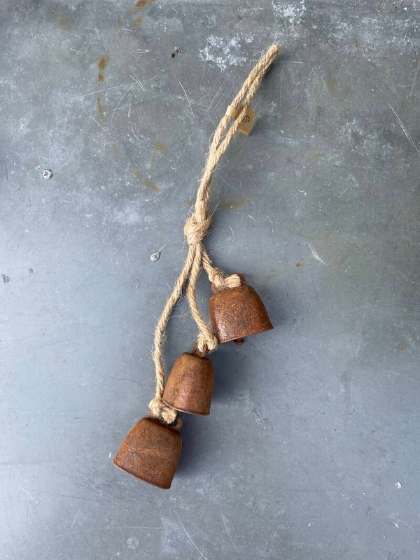 Set van 3 antieke belletjes