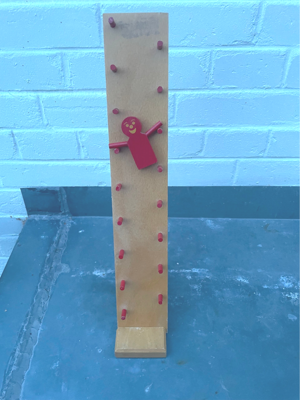 Houten speelgoed 'Katakata' poppetje