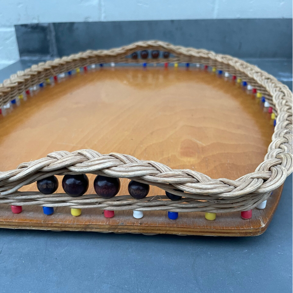 Dienblad met riet en kralen