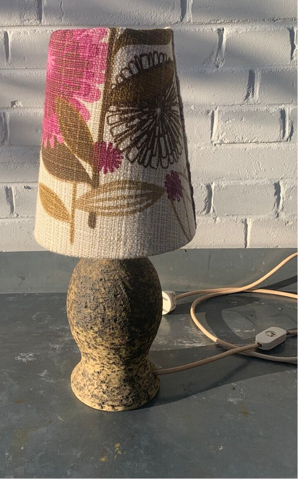 Berkenbast tafellamp