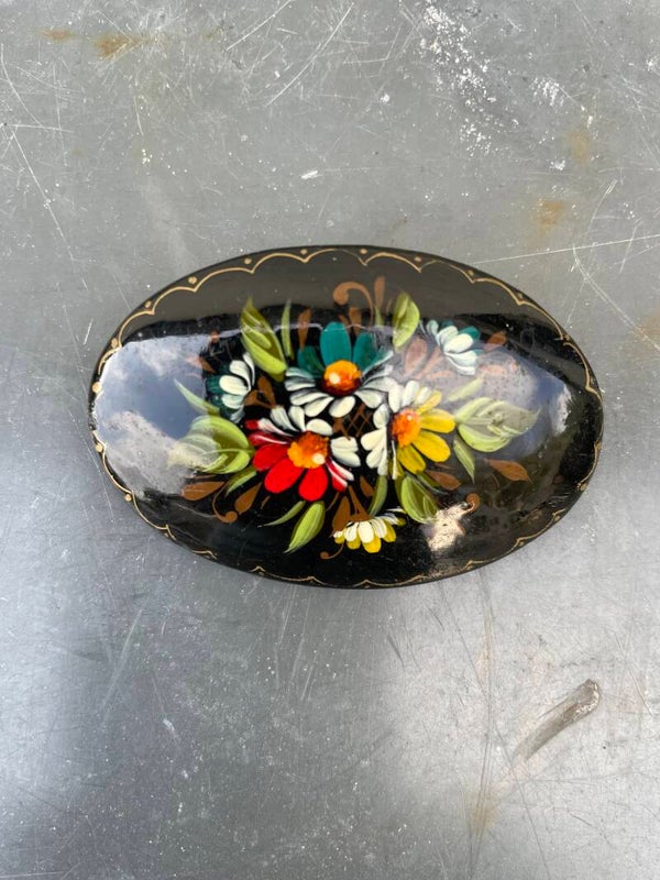 Handbeschilderde Russische broche