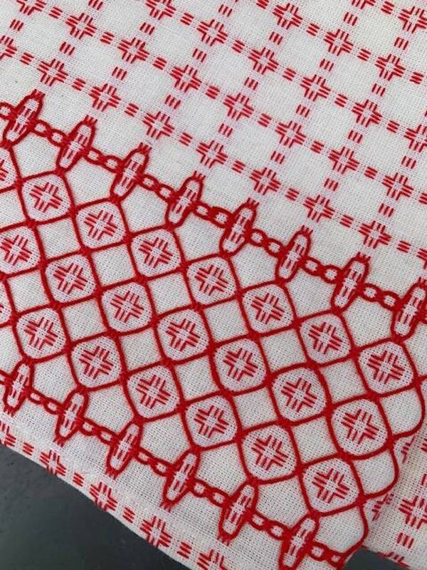 Beiersbont, tafelkleed, wit/rood