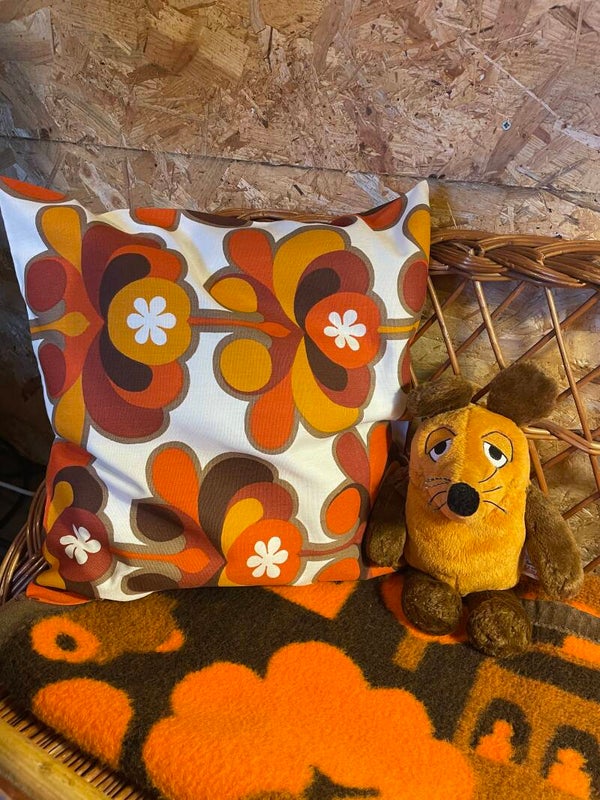 Retro kussen van vintage stof