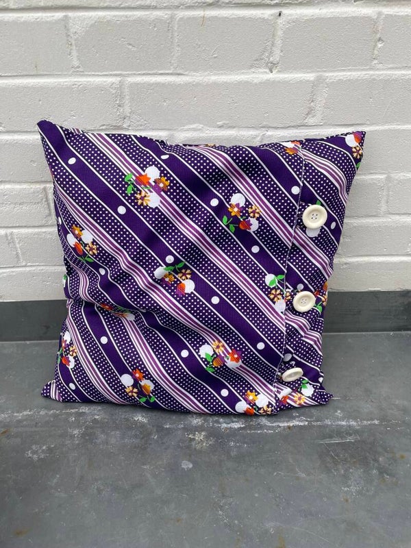 Retro kussen van vintage stof