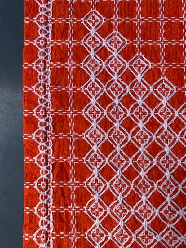 Beiersbont, tafelkleedje oranje/wit