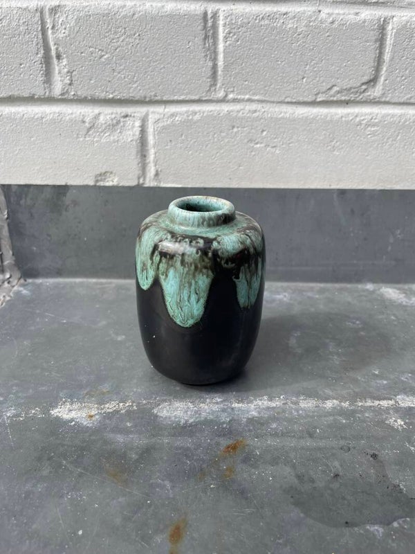 Blue Mountain Pottery vaasje