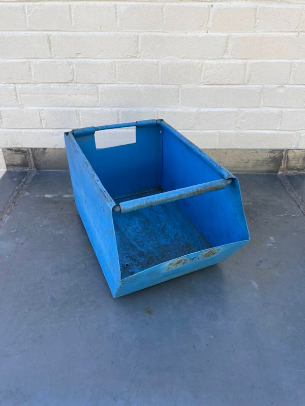 Blauw metalen zichtbak
