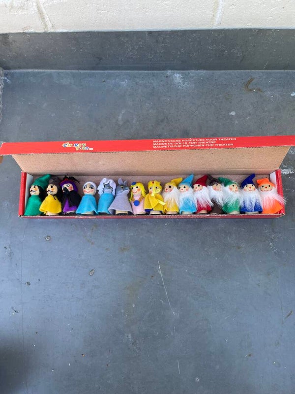 Set van 15 magnetische poppetjes voor theater