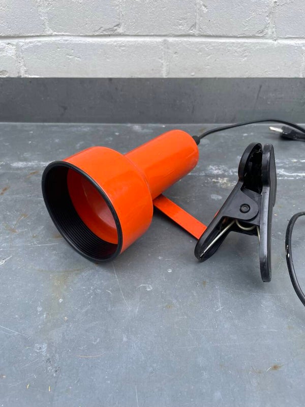 Oranje metalen klemspot