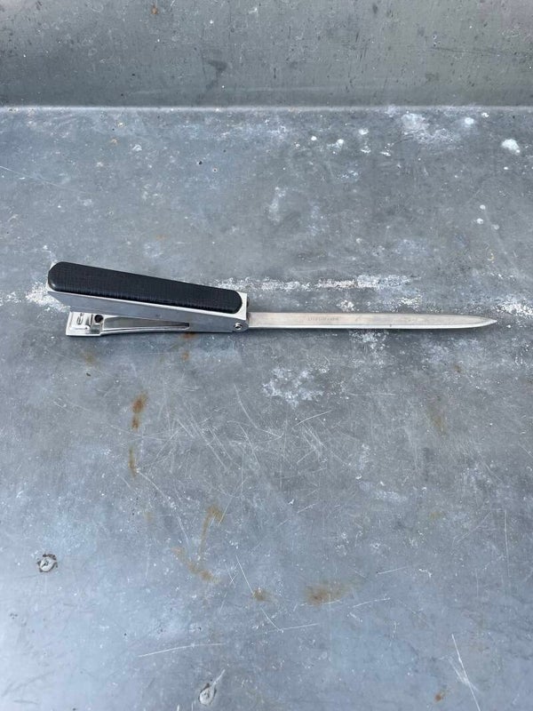 Important niettang en briefopener