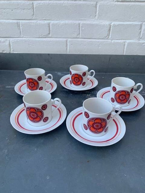 Set van 5 vintage kop en schotels